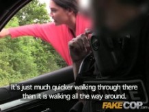 Fake Cop - Policemans big cock tiene mujeres bajo custodia