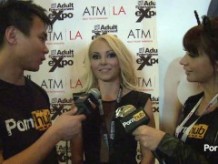 Entrevista de PornhubTV Aaliyah Love en 2014 AVN Awards